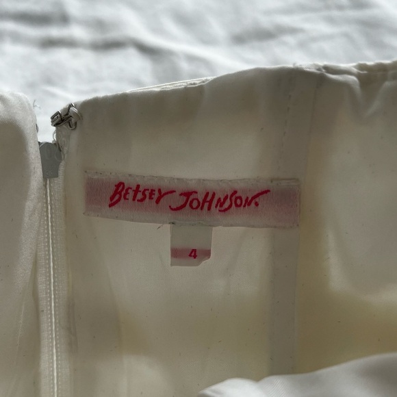 Vintage Betsey Johnson White Drop Waist Strapless Seersucker Dress 4 - Picture 3 of 3